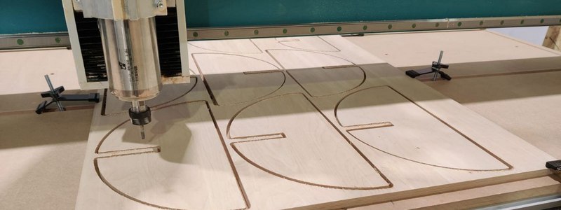 Фрезеровка и гравировка пластика